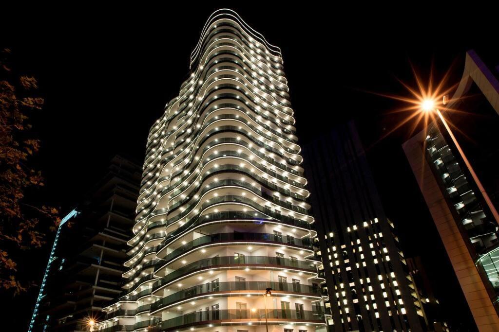 Versace Tower Luxury Suites - Downtown Бейрут Екстериор снимка